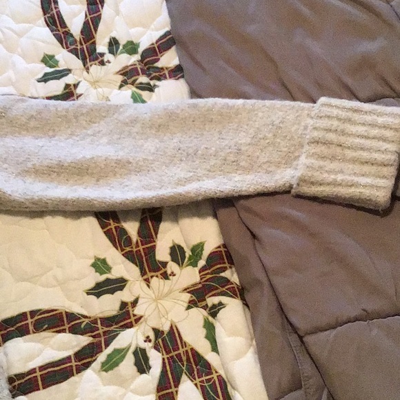 Sweater - Picture 3 of 4